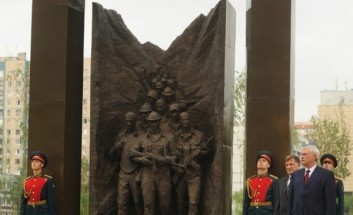 Памятник 25 лет вывода войск из Афганистана Памятник 25 лет вывода войск из Афганистана
